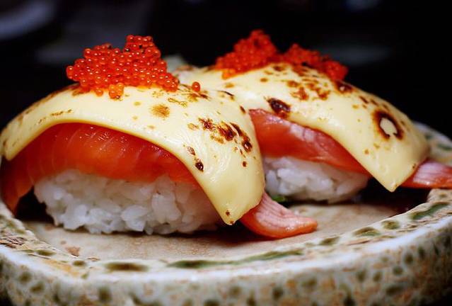 千鹤日本料理(穿山路店)