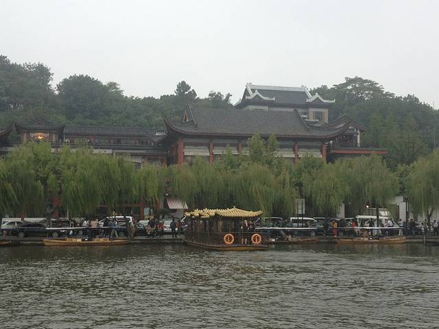 楼外楼(金顶苑店)