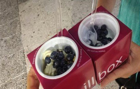 ChillBox Frozen Yogurt & Juicy Spoons