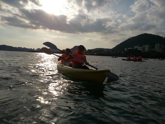 千岛湖巨网捕鱼