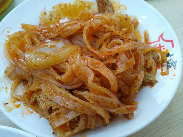 八亩沟尤家擀面皮(天下汇高新店)