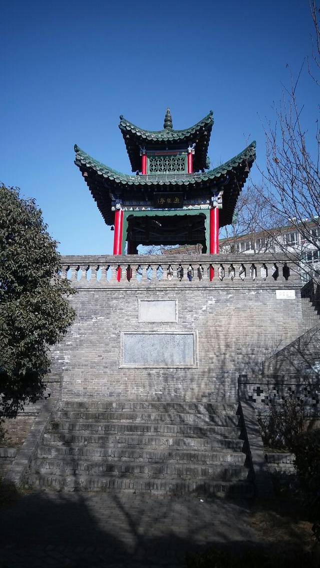 东湖-苏文忠公祠