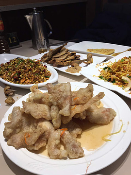 老码头黑皮肘子锅包肉(安定街店)