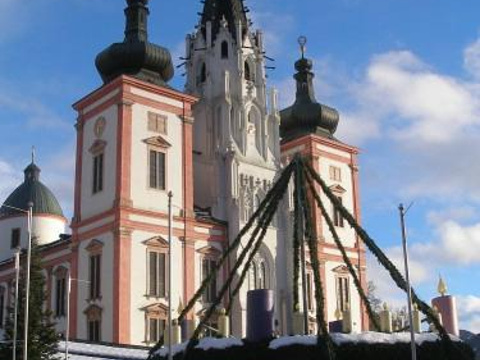 玛丽亚采尔大教堂旅游景点图片
