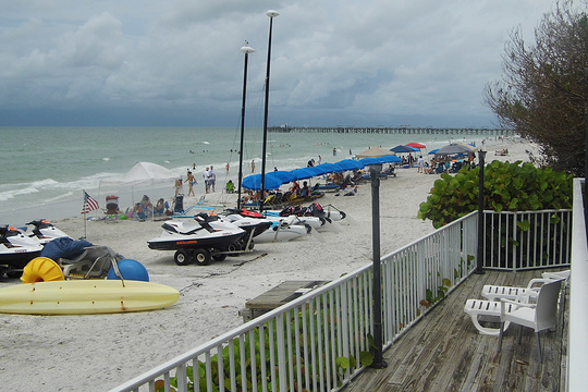 Mangos Restaurant & Tiki Bar旅游景点图片