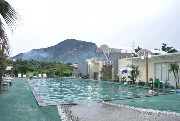 山房山碳酸温泉