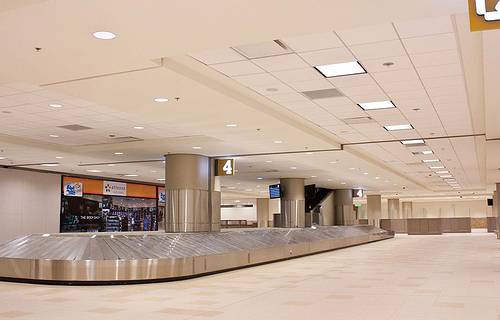 苏克雷元帅国际机场