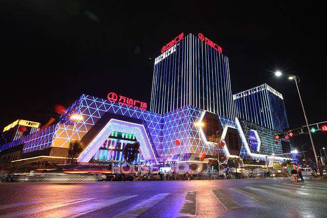 万达广场(武汉菱角湖店)