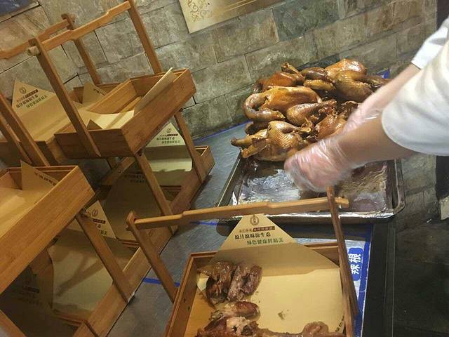 回味香酒店(莱山店)