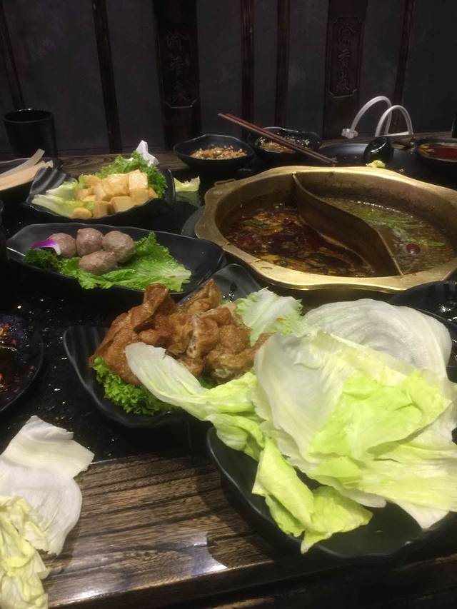 渝香焱重庆火锅(万科城店)