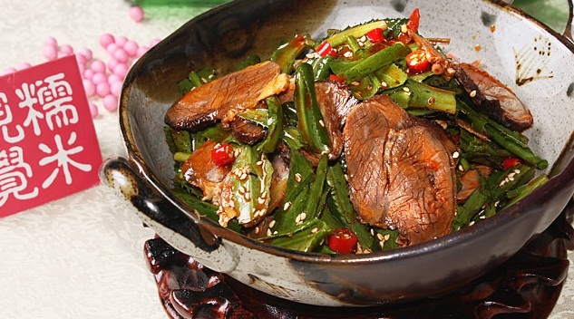 东风川菜馆(芝龙商城店)
