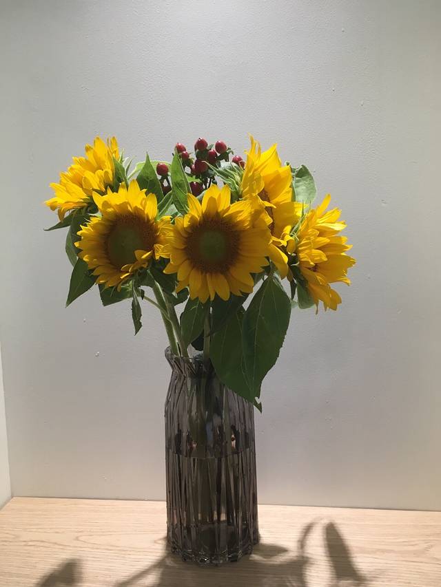 新艺花行(河滨大楼店)