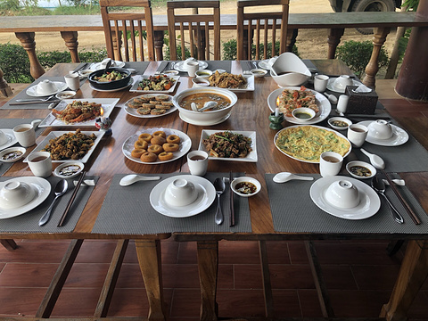 Ngwe Saung SeaFood Restauant旅游景点图片
