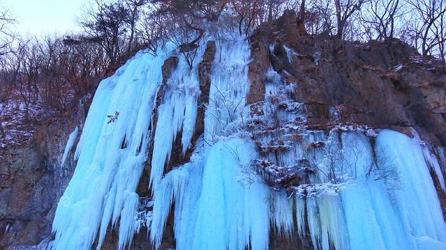 天门山冰瀑布