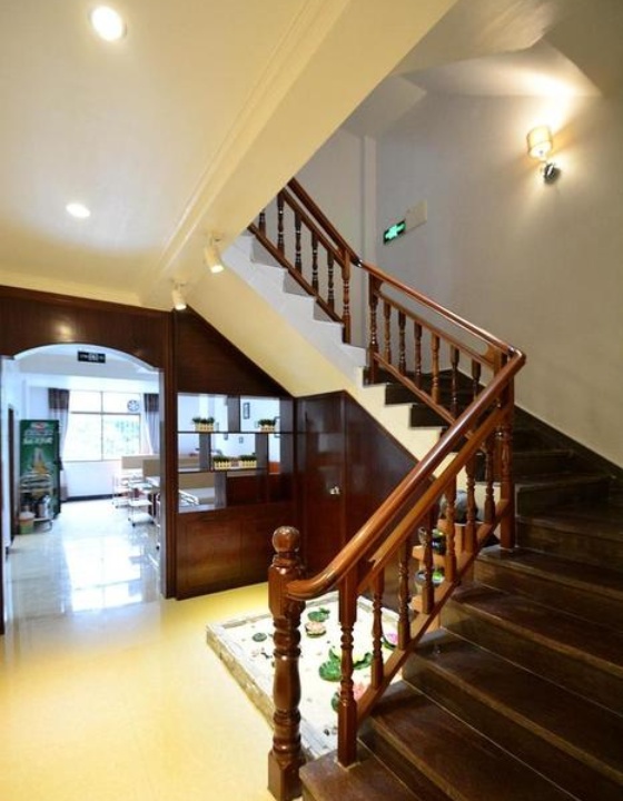 荣府蒸汽海鲜坊