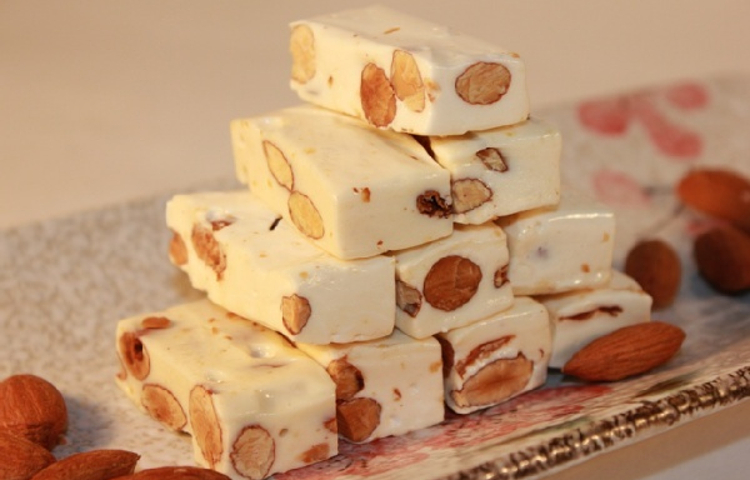 前山手工牛轧糖