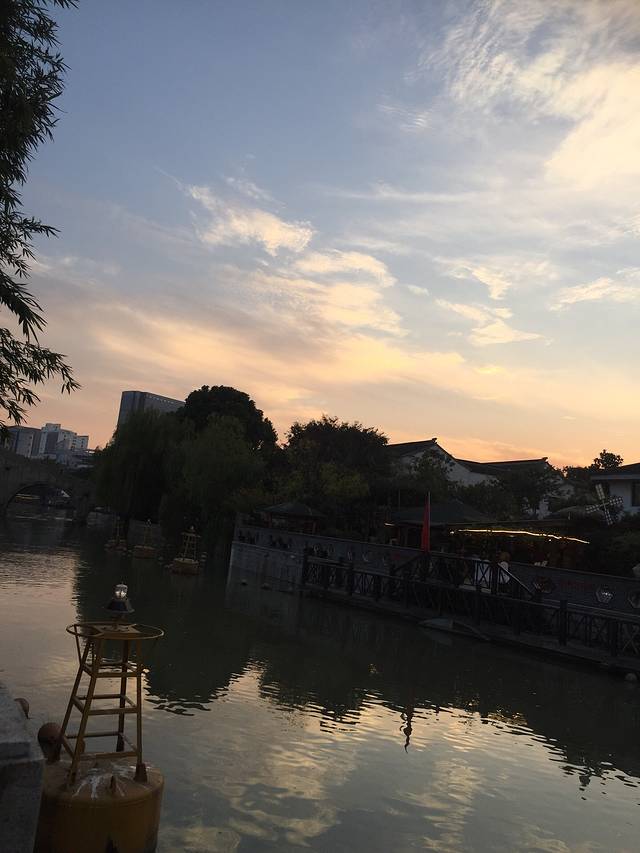 北码头民国风情街