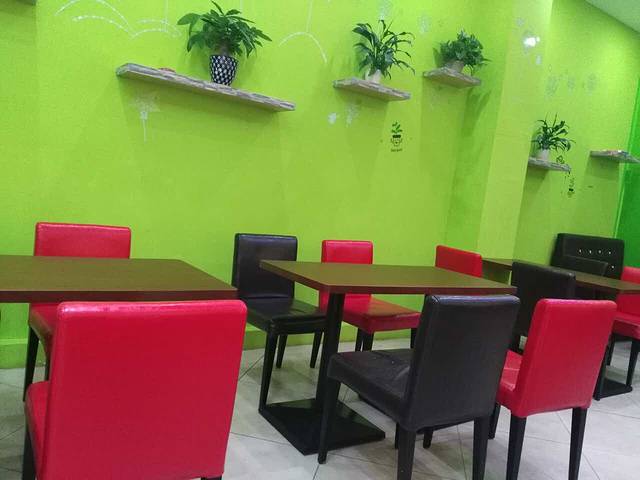 小榴芒(万正广场店)