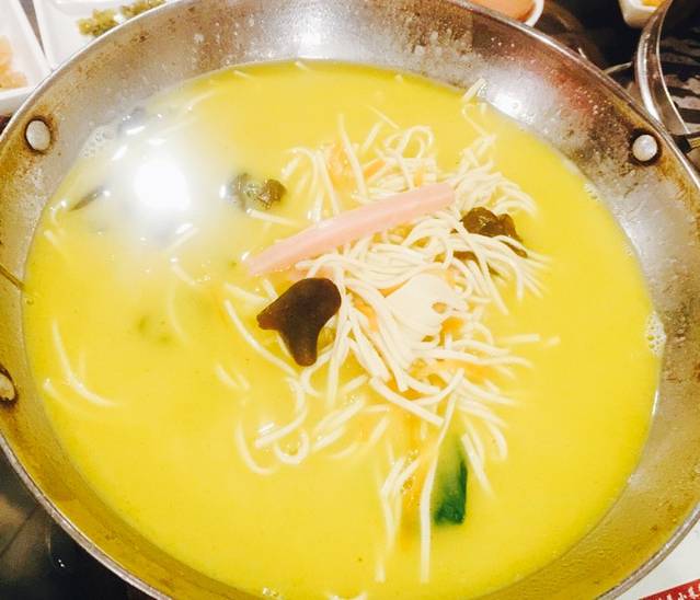 毕士荣金山早茶·鱼汤面(欧尚店)