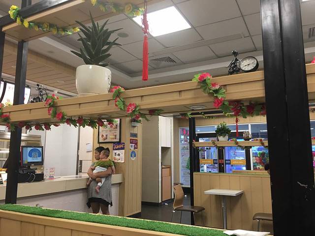 华莱士·全鸡汉堡(大麻店)