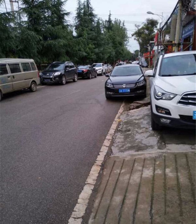 读书铺酸笋鸡(西山店)