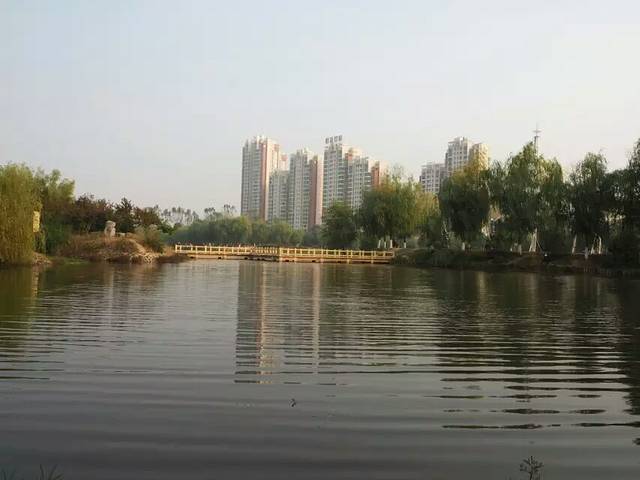 邓州市人民公园