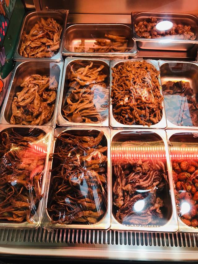 绝味鸭脖(香港名都店)