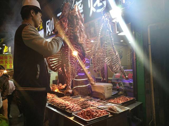 红柳烤肉(北广济街店)