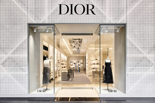 Dior(Perf.Julia (Andorra) Andorra La Vella #7店)旅游景点图片