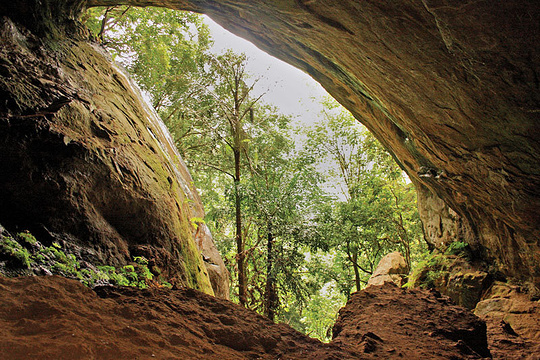 拉瓦纳埃勒洞窟旅游景点图片