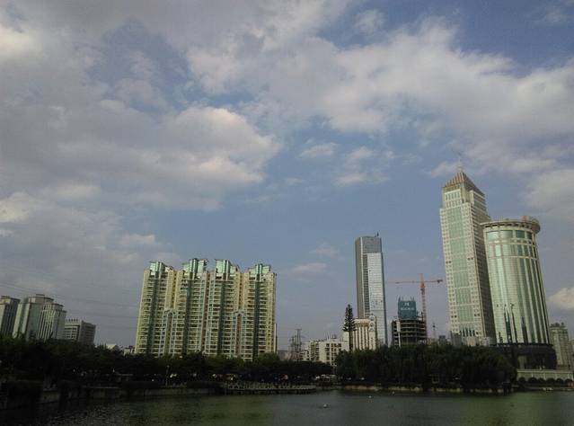 西北湖绿化广场