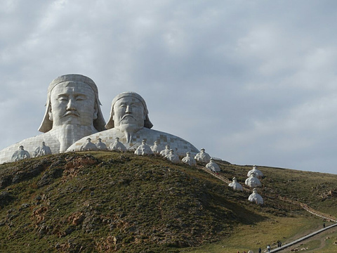 可汗山旅游景点图片