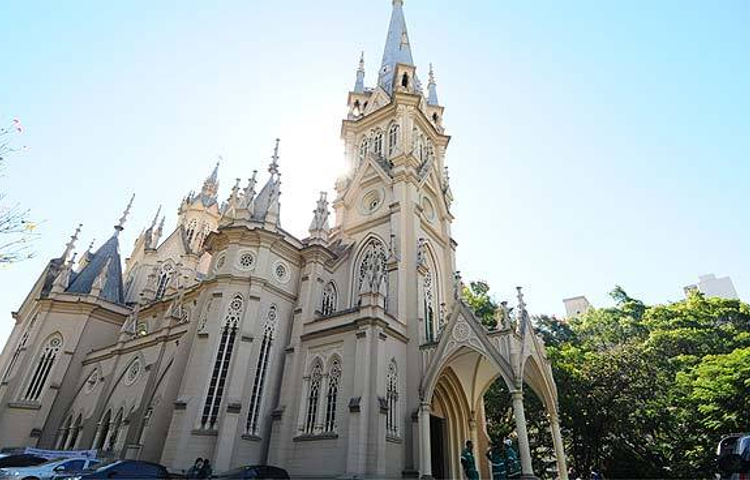 快乐旅途圣母大教堂