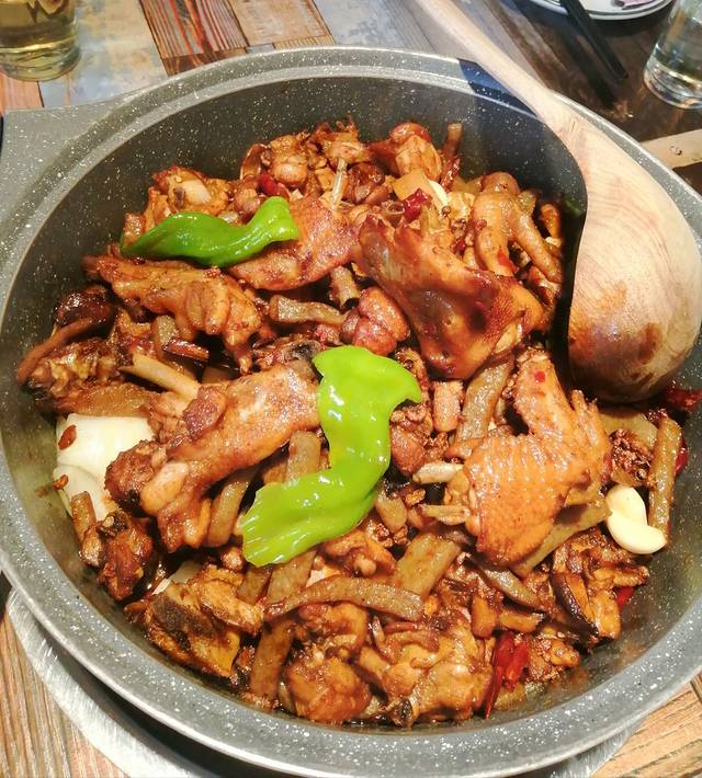 味甲天下酱烧鸡(六里坪店)