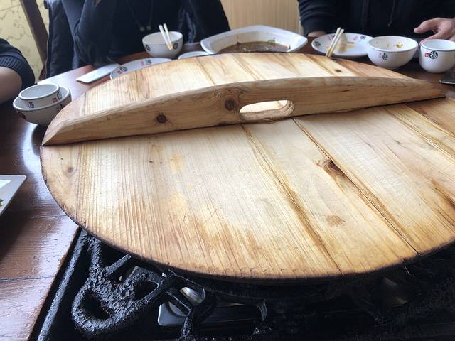 村姑铁锅焖面(贝子庙店)