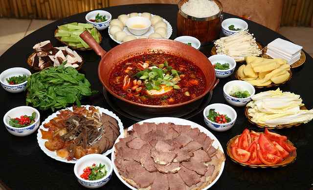 正宗保山铜瓢牛肉