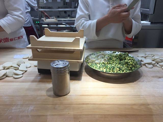 喜家德虾仁水饺(让胡路万达店)