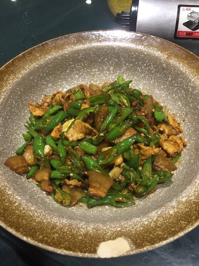 萬家灯火·私房湘菜·22年老手艺(君临天下店)