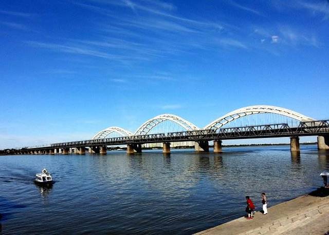 松花江公路大桥