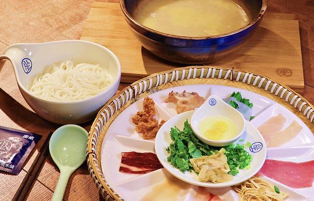 上坐过桥米线(公园1903店)