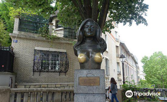 Dalida Statue旅游景点图片