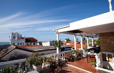 mamas Galle fort roof cafe