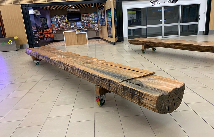 霍巴特国际机场