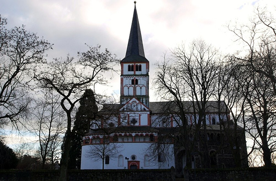 黑莱茵村双体教堂旅游景点图片
