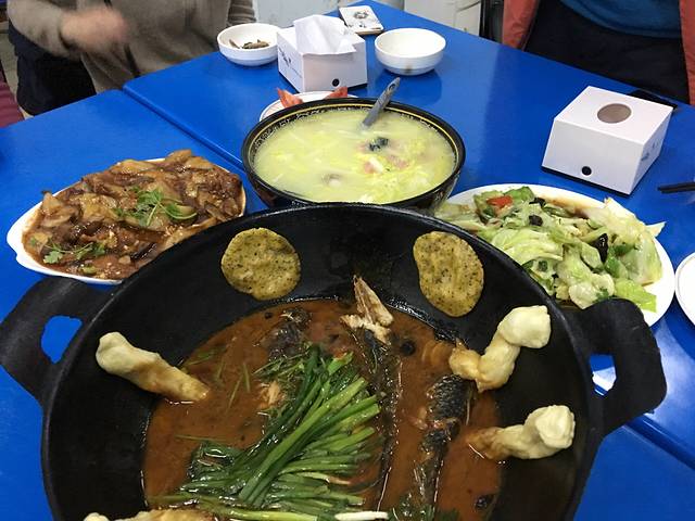 屯老二农家铁锅炖(武清店)