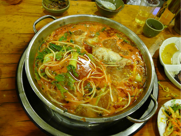 凯里苗岭酸汤鱼(中华社区省府东路3号院落店)