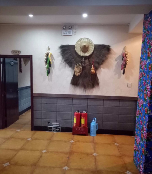 老李家东北大铁锅炖鱼村(洪洞店)