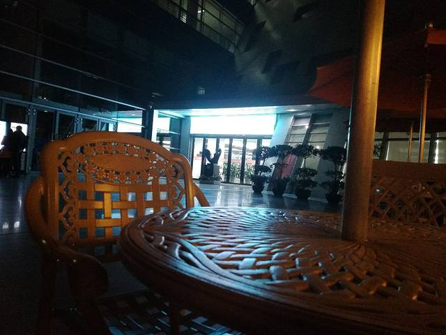 东莞图书馆(凤岗分馆)