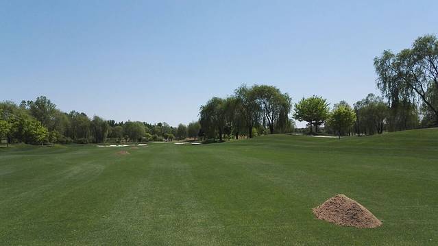 东方双鹰高尔夫俱乐部