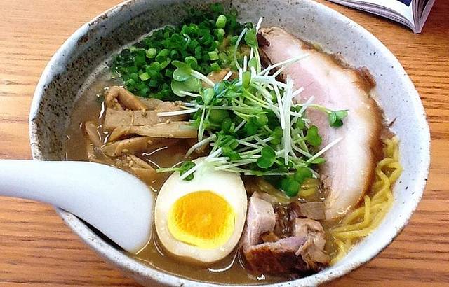 Noodles and Keserasera